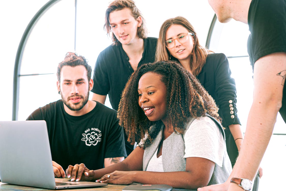 Long-table co-working — focused founder energy